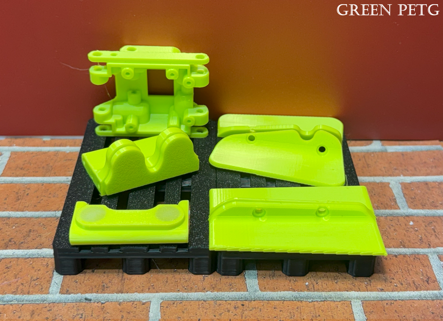 RNDRC V3+ PETG Plastics           !!(YOU WILL NEED RAILS TO MAKE THIS A KIT)!!